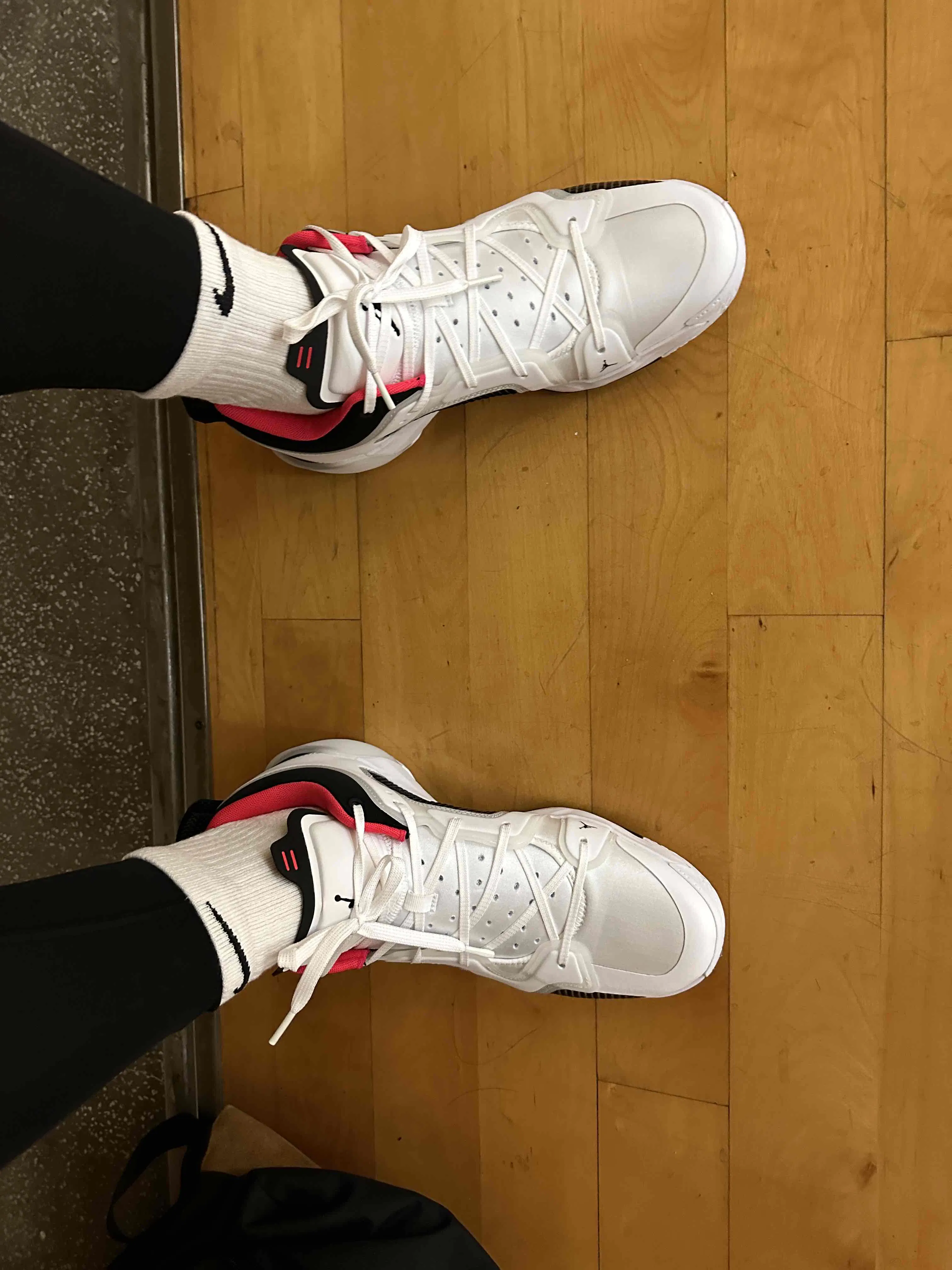 Air Jordan 37 Low 'Siren Red' DQ4123-100/DQ4122-100 Air Jordan 37 Low 'Siren Red' DQ4123-100/DQ4122-100
